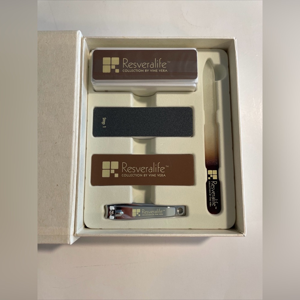 Resveralife Advanced Manicure Set new